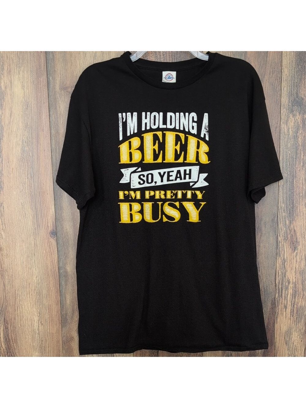 Gildan Black Tee with Yellow Beer Graphic L                                 M401